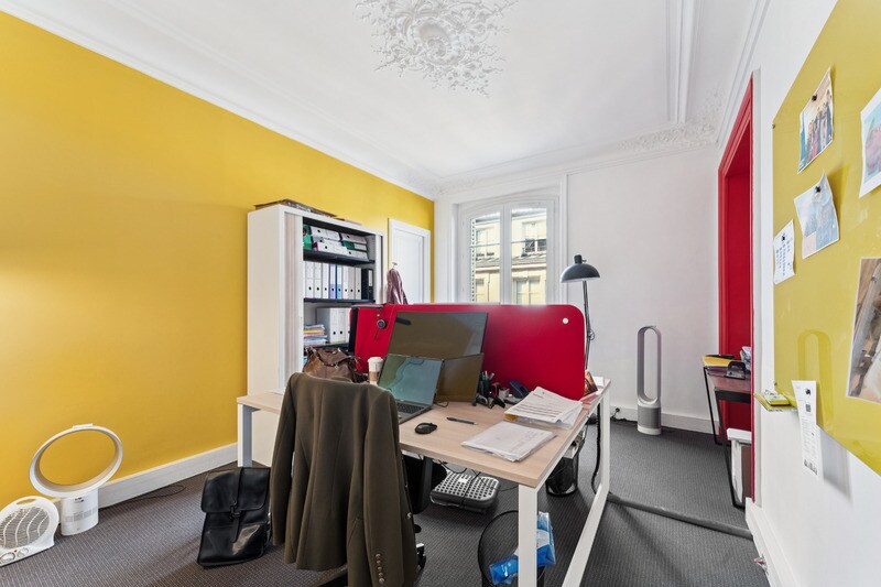 54 Rue De Ponthieu, Paris à louer - Photo intérieure – Image 2 sur 7