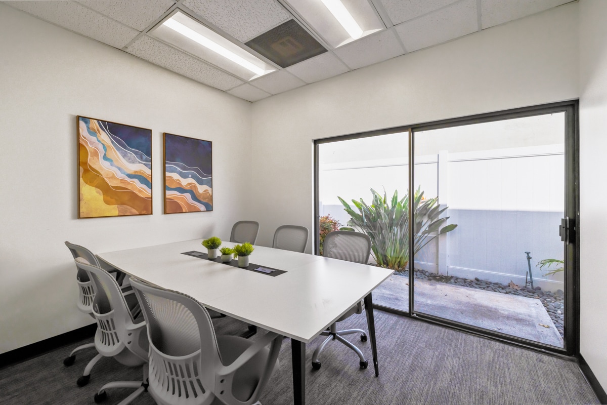 22722 Lambert St, Lake Forest, CA à louer Photo intérieure– Image 1 sur 26