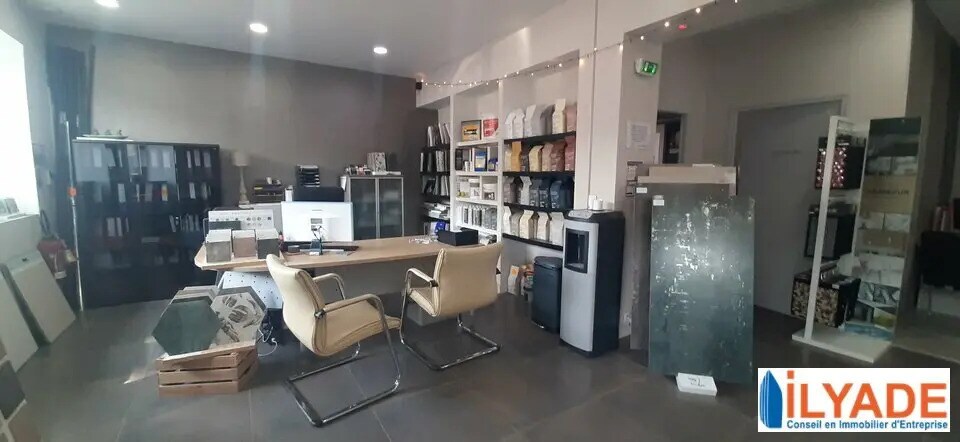 Local d’activités dans Aix-en-Provence à louer - Photo de l’immeuble – Image 3 sur 5