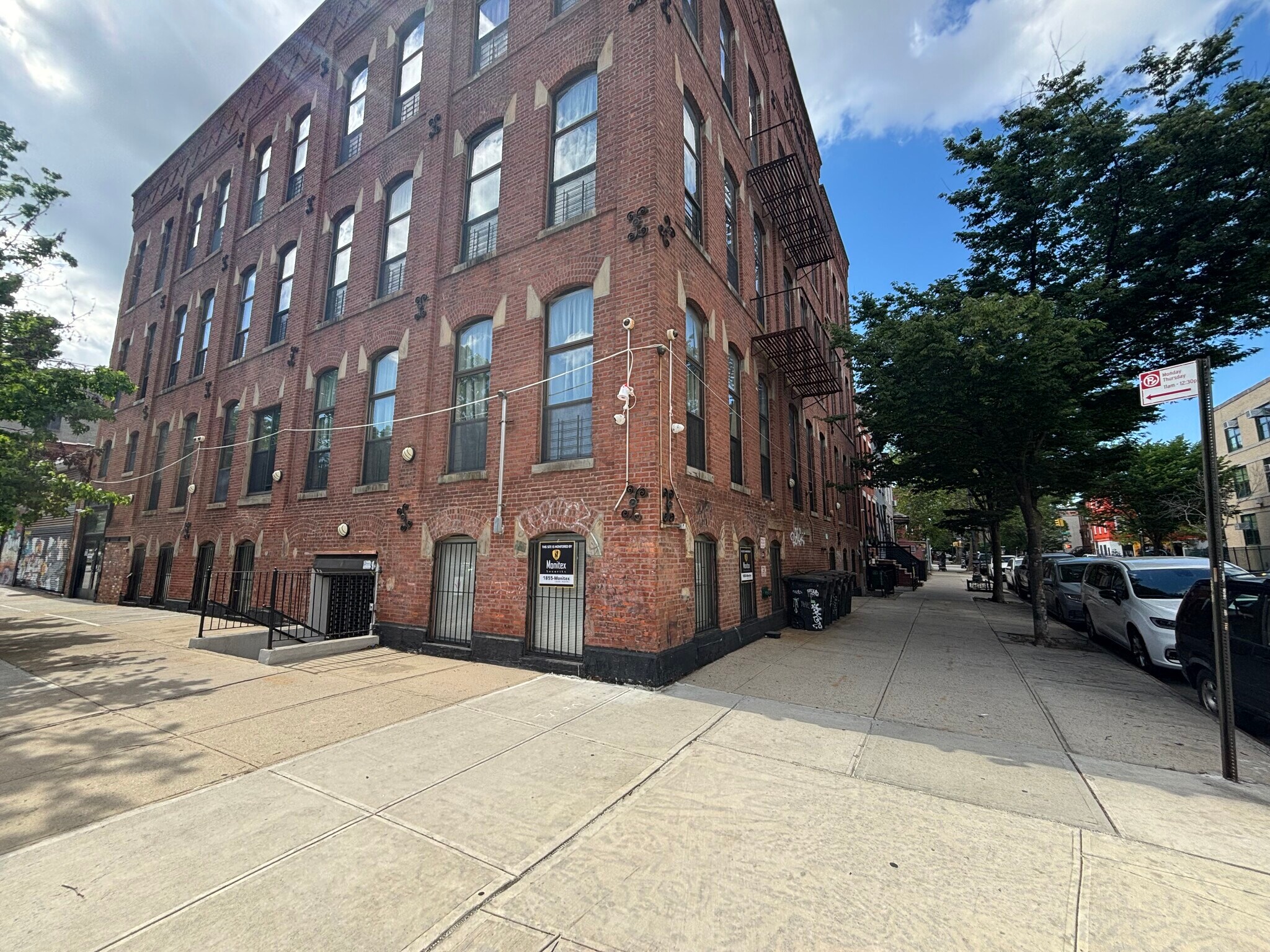 124 Stuyvesant Ave, Brooklyn, NY à louer Photo de l’immeuble– Image 1 sur 6