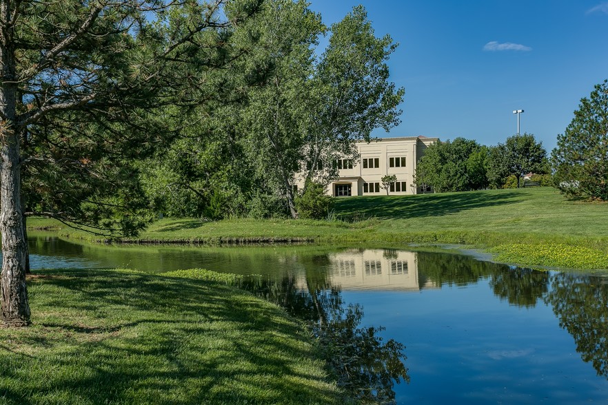8535 E 21st St, Wichita, KS à vendre - Photo de l’immeuble – Image 3 sur 26