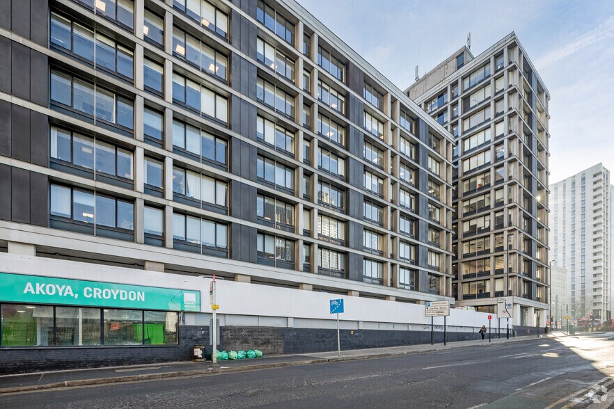 Addiscombe Rd, Croydon à louer - Photo de l’immeuble – Image 2 sur 5