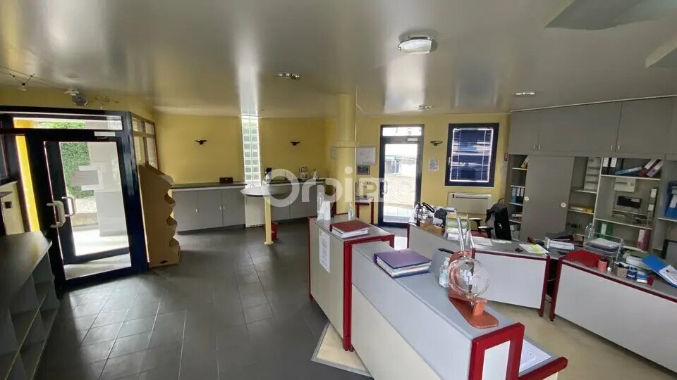 Local d'activités dans Mittelwihr à vendre - Photo de l’immeuble – Image 2 sur 12