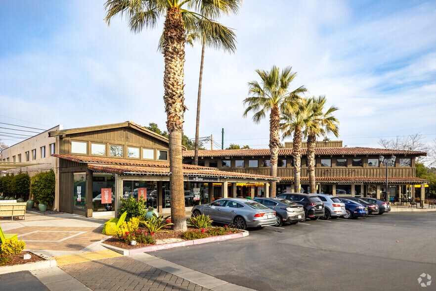 855 El Camino Real, Palo Alto, CA à louer - Photo de l’immeuble – Image 2 sur 8