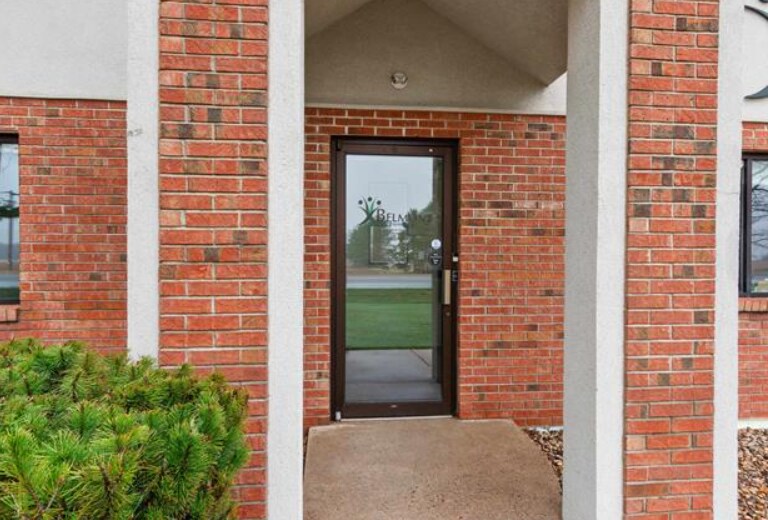 300 Plover Rd, Plover, WI à vendre - Photo de l’immeuble – Image 3 sur 6