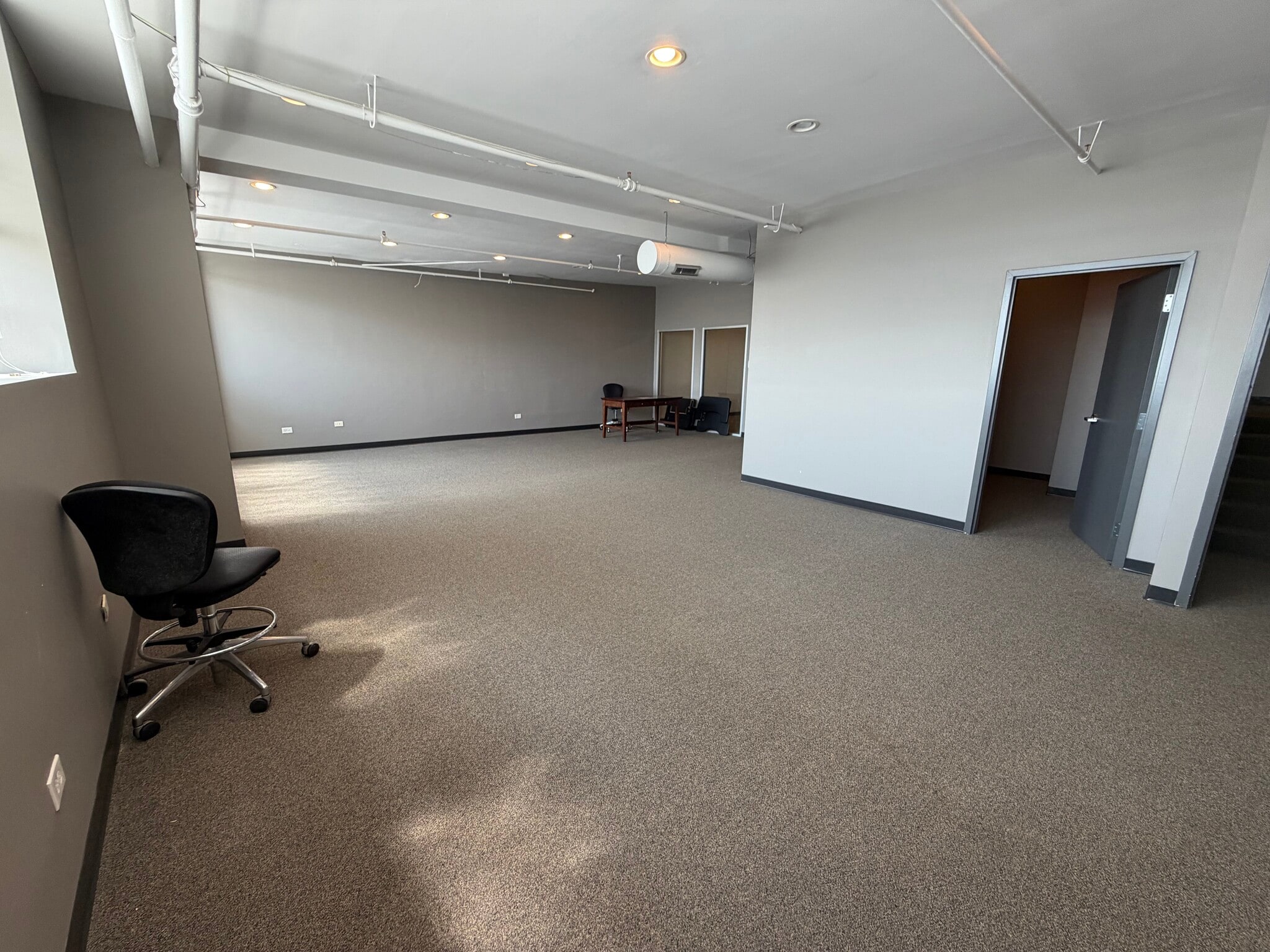 8100-8180 N McCormick Blvd, Skokie, IL à louer Photo intérieure– Image 1 sur 5