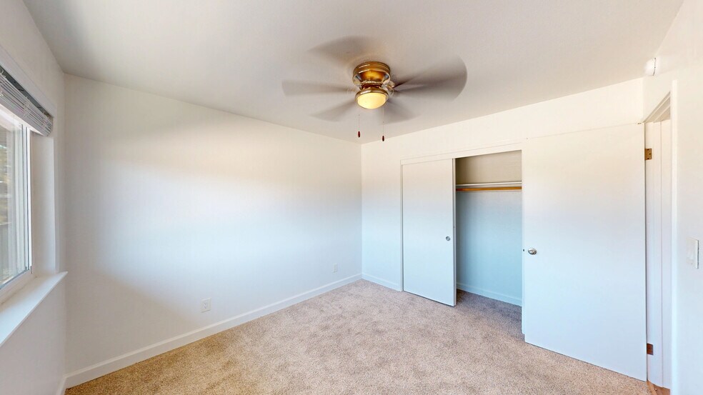 19 Merrydale Rd, San Rafael, CA à vendre - Photo de l’immeuble – Image 2 sur 12