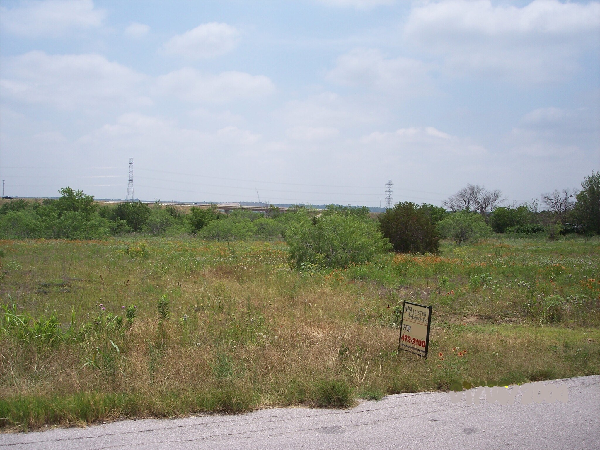10902 McAngus Rd, Del Valle, TX à vendre Photo de l’immeuble– Image 1 sur 7