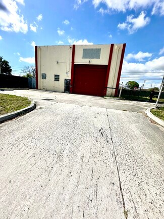 Plus de détails pour 5500-5532 Pembroke Rd, Hollywood, FL - Local commercial à vendre