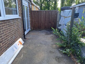 Plus de détails pour 7-9 Bury Rd, Hatfield - Bureau à louer