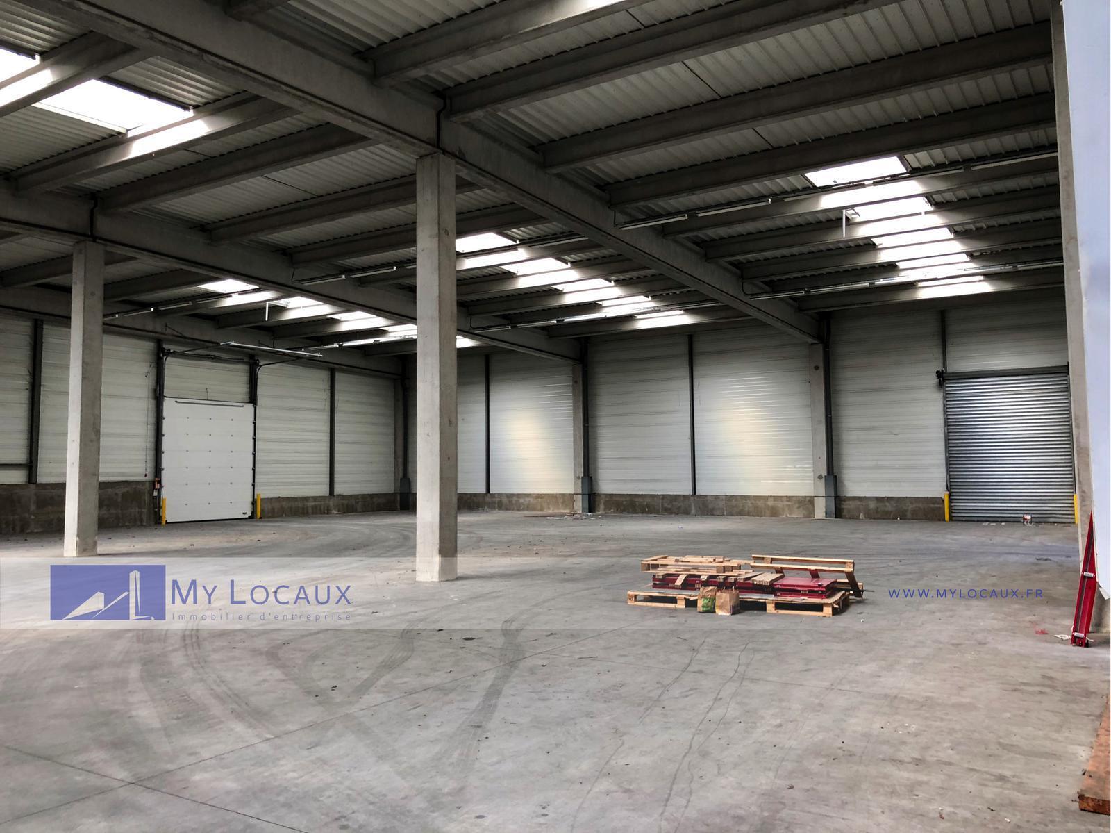 Industriel/Logistique dans SAINT-OUEN-L'AUMONE à louer Photo intérieure– Image 1 sur 2