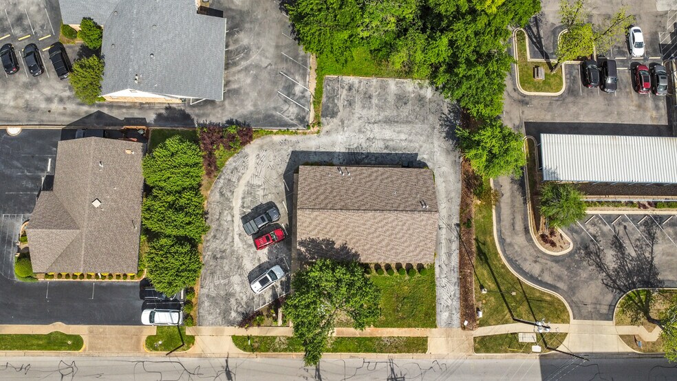 844 S Fleishel Ave, Tyler, TX à louer - Photo de l’immeuble – Image 3 sur 9