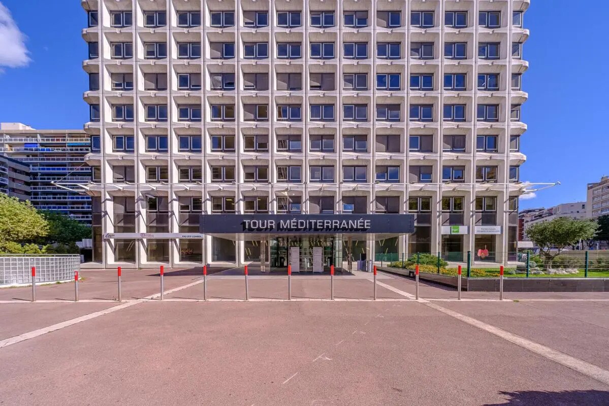 Bureau dans Marseille à louer Photo de l’immeuble– Image 1 sur 12