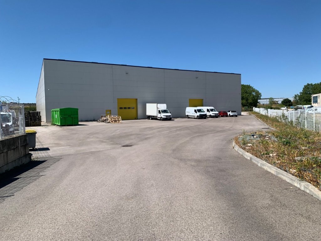 Industriel/Logistique dans Longvic à vendre Photo de l’immeuble– Image 1 sur 8