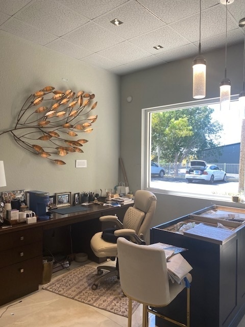 3425 Radio Rd, Naples, FL 34104 - Lot 215 - - Photo intérieure - Image 1 of 3