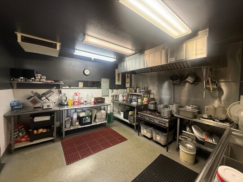 285 Prado Rd, San Luis Obispo, CA à vendre - Photo de l’immeuble – Image 2 sur 7