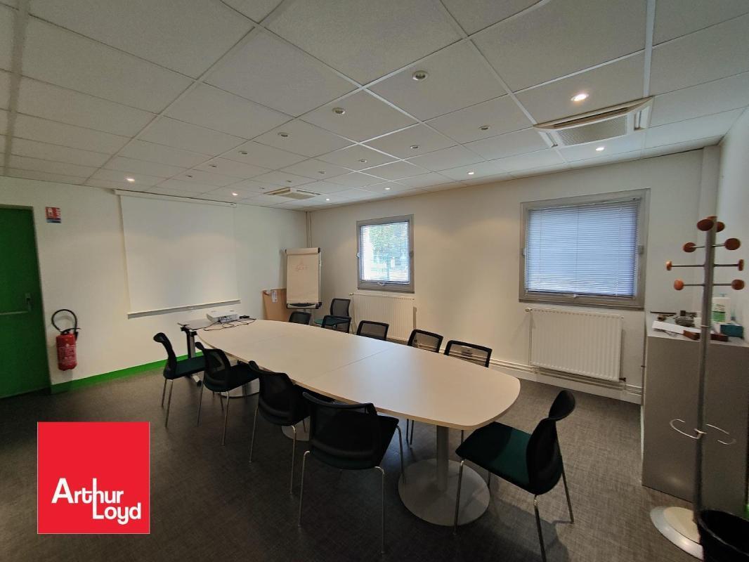 Bureau dans Gellainville à louer Photo intérieure– Image 1 sur 10