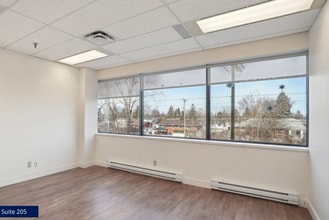 1000 Saint-Jean, Pointe-claire, QC à louer Photo intérieure– Image 1 sur 2