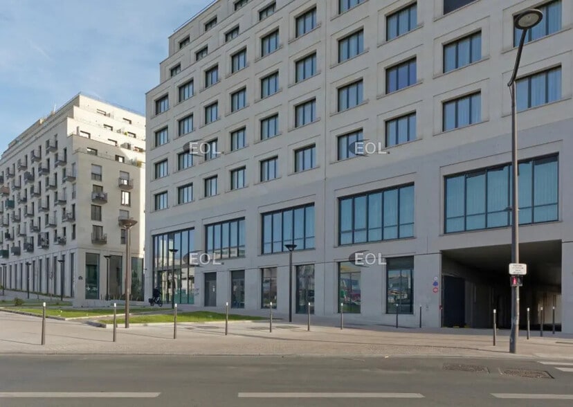 192-212 Rue D'Aubervilliers, Paris à louer - Photo de l’immeuble – Image 1 sur 8