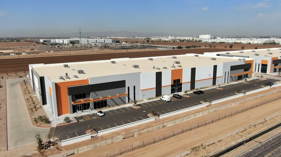 2150 S 91st Ave, Tolleson, AZ à louer - Photo de l’immeuble – Image 1 sur 10
