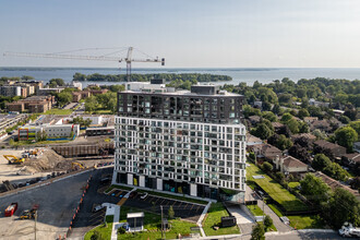 880 Av Dorval, Dorval, QC - VUE AÉRIENNE  vue de carte