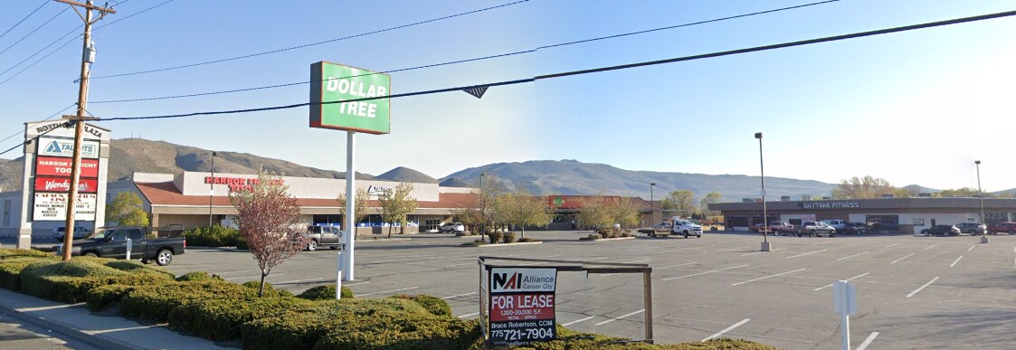 2527-2749 N Carson St, Carson City, NV à louer Photo de l’immeuble– Image 1 sur 9