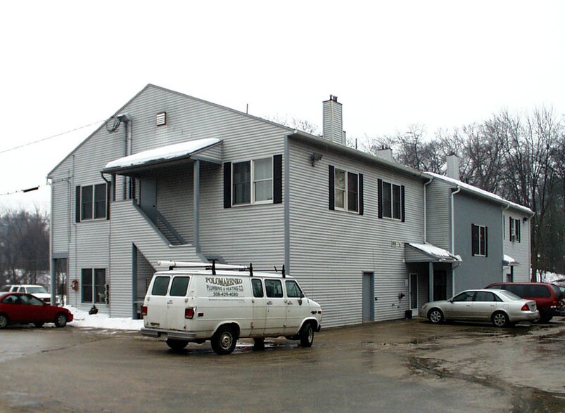 25 W Union St, Ashland, MA à louer - Photo de l’immeuble – Image 3 sur 5