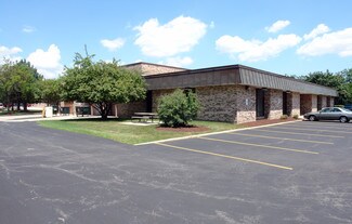 Plus de détails pour 2906-2920 N Arlington Heights Rd, Arlington Heights, IL - Industriel/Logistique à louer