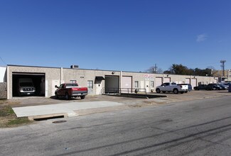 Plus de détails pour 5724-5738 Green Ash Dr, Houston, TX - Industriel/Logistique à louer
