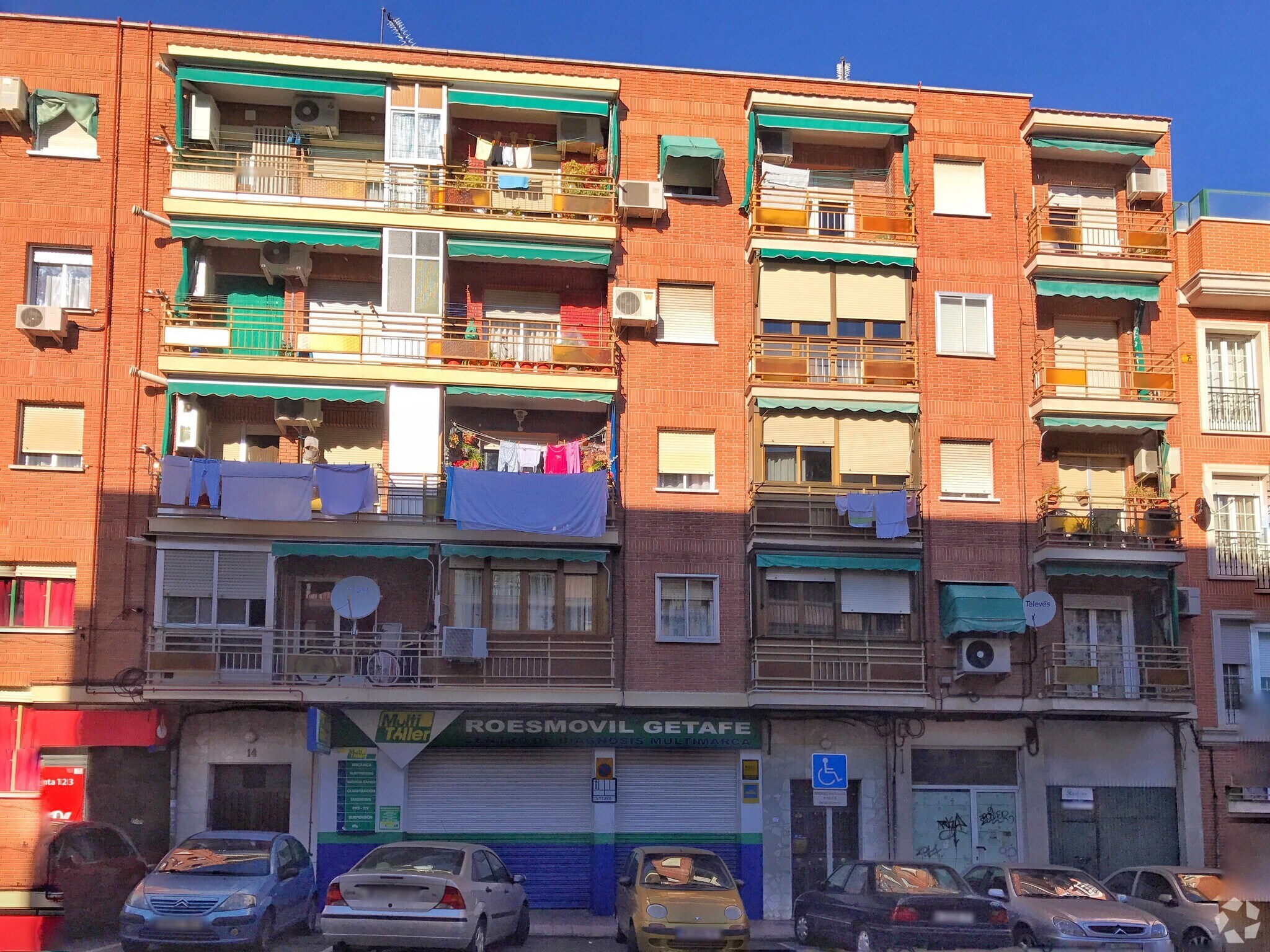 Immeuble residentiel dans Getafe, Madrid à vendre Photo principale– Image 1 sur 2