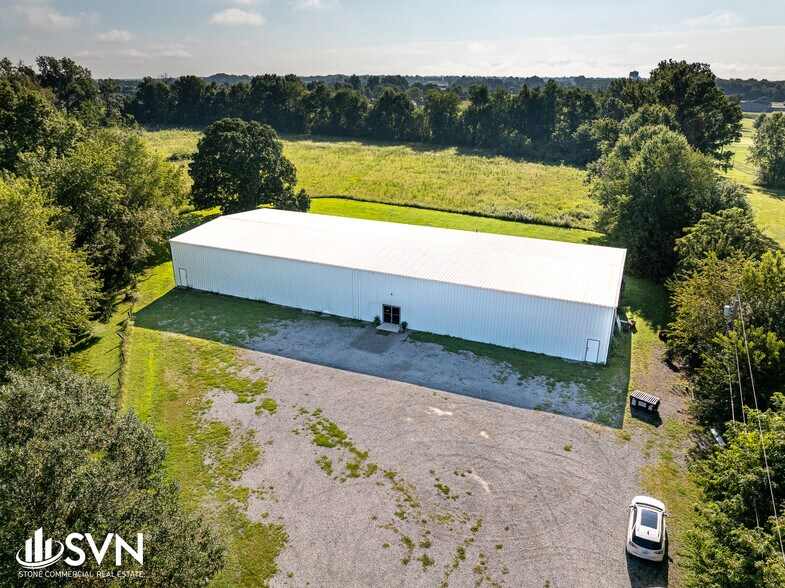106 W Meigs Ln, Junction City, KY à vendre - Photo de l’immeuble – Image 2 sur 10