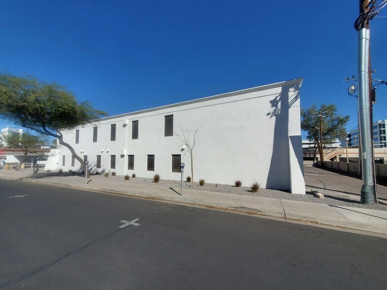 45 E Monterey Way, Phoenix, AZ à louer - Photo de l’immeuble – Image 3 sur 10