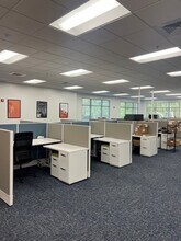 300 S Park Place Blvd, Clearwater, FL à louer Photo de l’immeuble– Image 1 sur 7