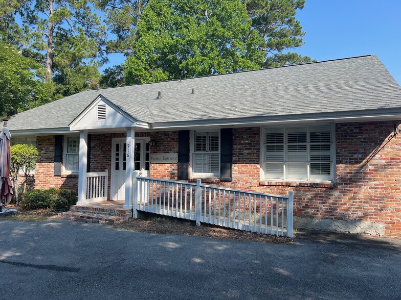 916 S Broad St, Thomasville, GA à louer - Photo de l’immeuble – Image 1 sur 7