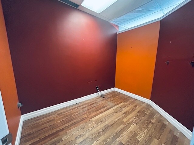 400 King St W, Oshawa, ON à louer - Photo de l’immeuble – Image 3 sur 5