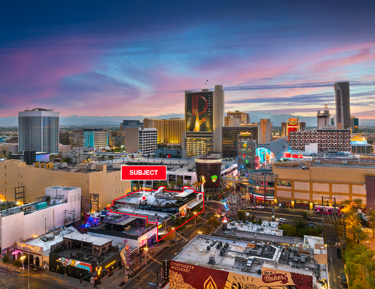 107-111 S Las Vegas Blvd & 505-515 E Fremont St, Las Vegas, NV à louer - Photo de l’immeuble – Image 2 sur 4