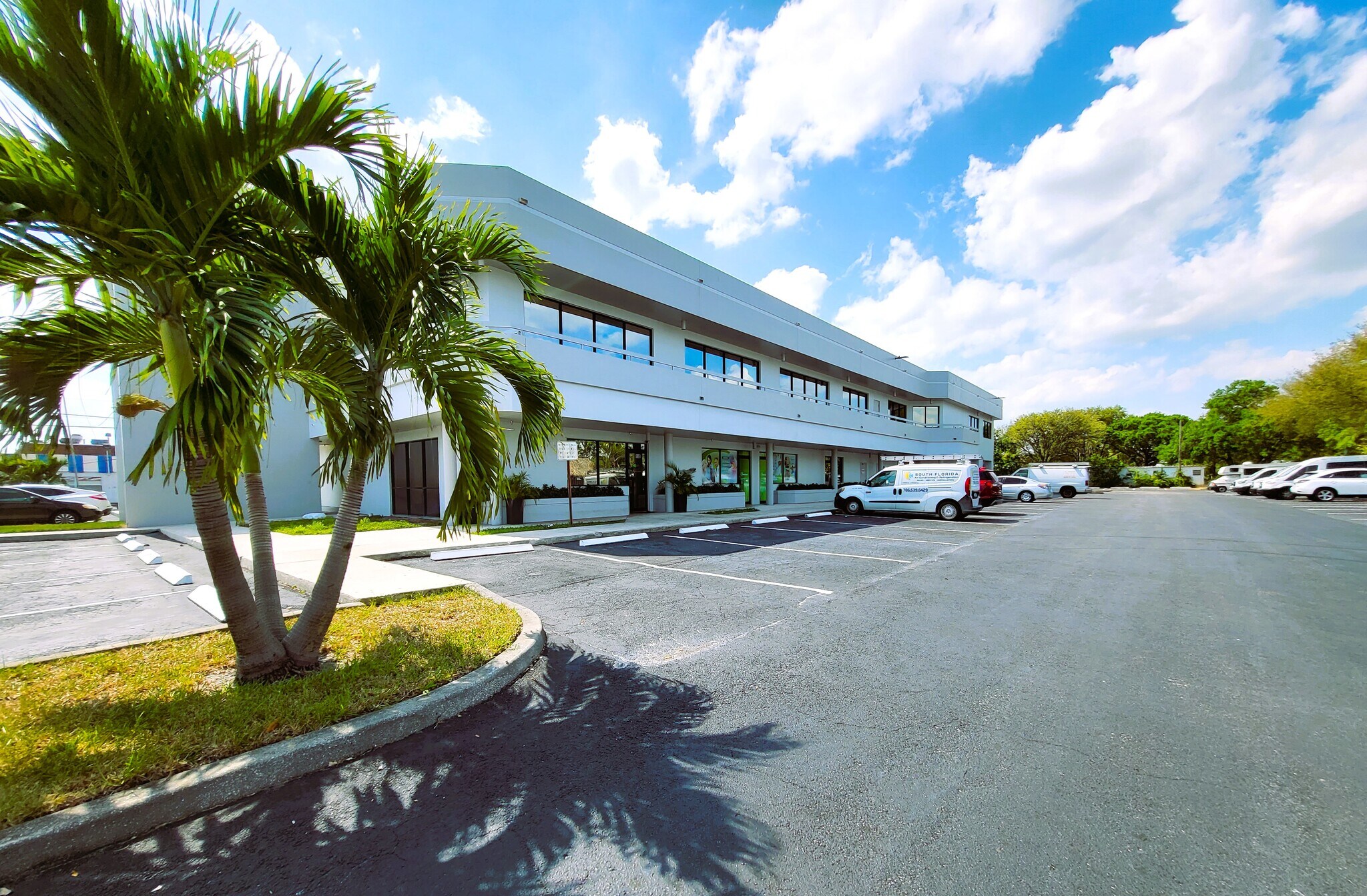 1489 N Military Trl, West Palm Beach, FL à louer Photo de l’immeuble– Image 1 sur 6