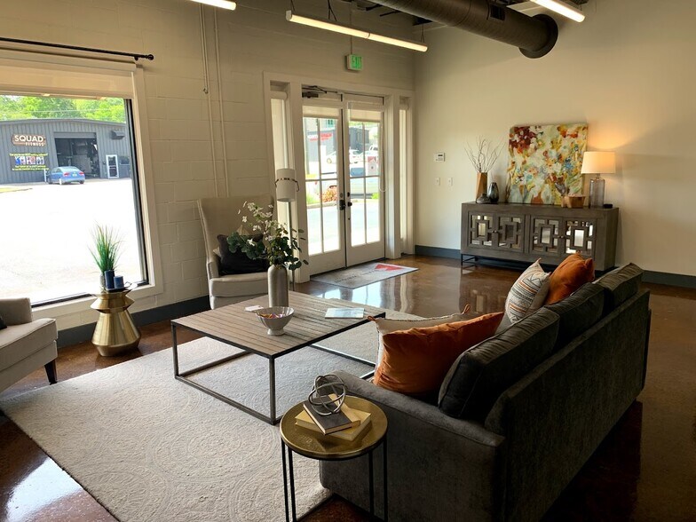 1701 28th Ave S, Homewood, AL à vendre - Photo de l’immeuble – Image 2 sur 17