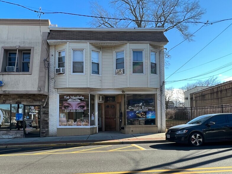 232 Stuyvesant Ave, Lyndhurst, NJ à vendre - Photo de l’immeuble – Image 3 sur 32