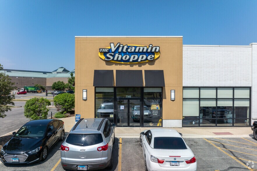 7140-7150 N McCormick Blvd, Lincolnwood, IL à vendre - Photo de l’immeuble – Image 3 sur 5