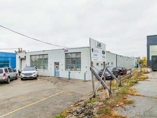 Plus de détails pour 200 Bentworth Ave, Toronto, ON - Industriel/Logistique à vendre