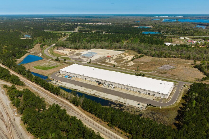 0 Cedar Hill Rd, Navassa, NC à vendre - Aérien – Image 2 sur 6