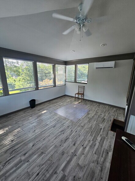 403 Green St, Gainesville, GA à louer - Photo de l’immeuble – Image 3 sur 15