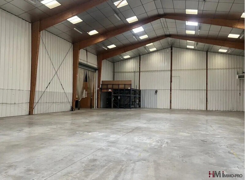 Industriel/Logistique dans Elbeuf à vendre - Photo intérieure – Image 3 sur 9