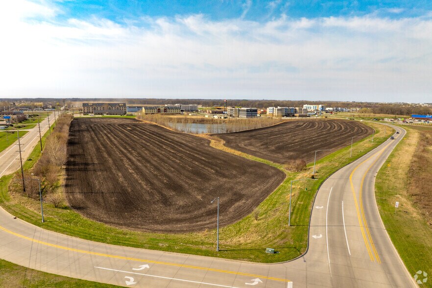 1100 S Dayton Ave, Ames, IA à vendre - Photo de l’immeuble – Image 1 sur 5