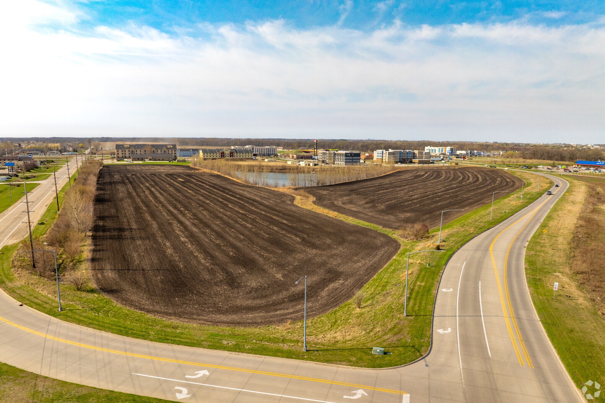 1100 S Dayton Ave, Ames, IA à vendre Photo principale– Image 1 sur 6