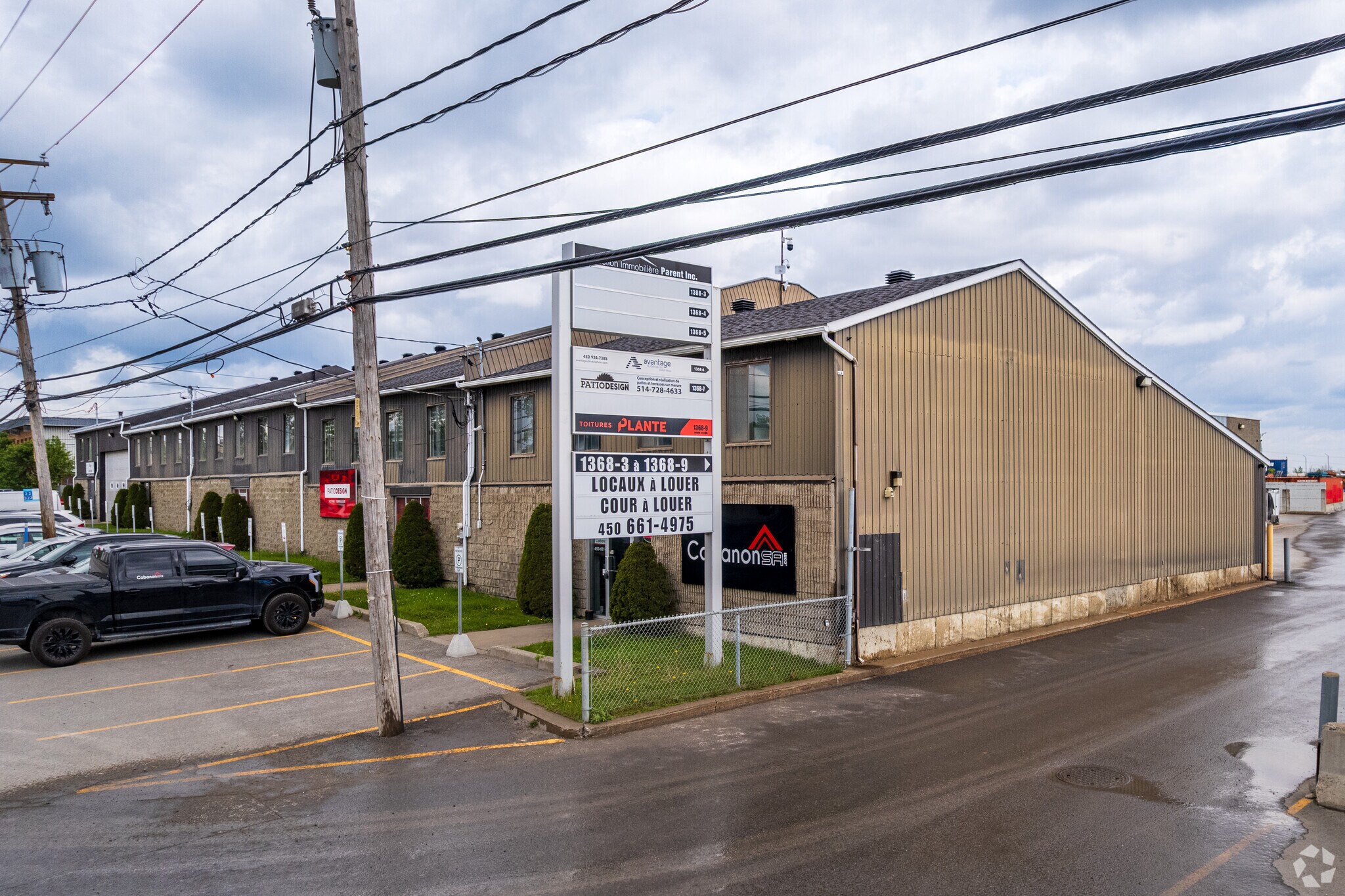 1362-1376 Masson Montée, Laval, QC à louer Photo principale– Image 1 sur 3