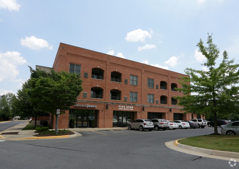 2270 Valor Dr, Winchester, VA à louer - Photo de l’immeuble – Image 3 sur 8