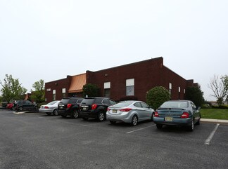 Plus de détails pour 2200 Wallace Blvd, Cinnaminson, NJ - Industriel/Logistique à louer