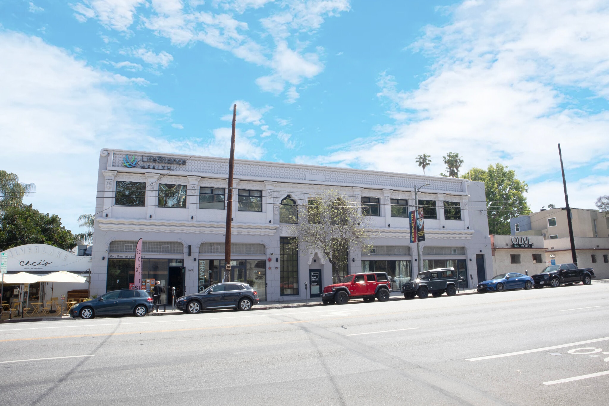 2807-2811 W Sunset Blvd, Los Angeles, CA à louer Photo de l’immeuble– Image 1 sur 9